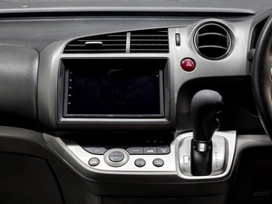 Минивэн Honda Stream 2009 года, 949000 рублей, Красноярск