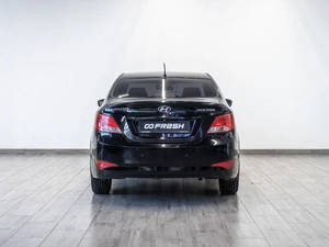Седан Hyundai Solaris 2015 года, 1299000 рублей, Саратов