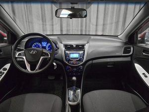Седан Hyundai Solaris 2012 года, 989000 рублей, Красноярск