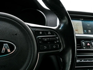 Седан Kia Optima 2017 года, 1990000 рублей, Волгоград