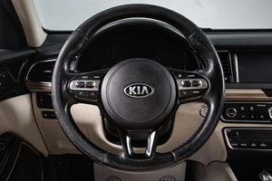 Седан Kia K7 2016 года, 2219000 рублей, Сургут