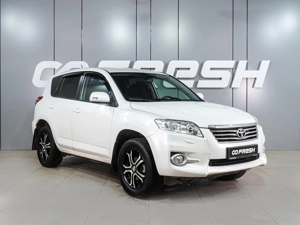 Внедорожник Toyota RAV4 2011 года, 1379000 рублей, Воронеж