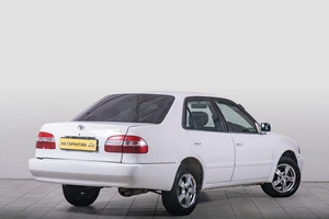 Седан Toyota Corolla 2000 года, 329000 рублей, Томск