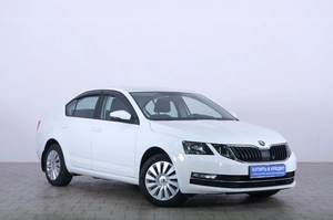 Лифтбек Skoda Octavia 2017 года, 2099000 рублей, Омск