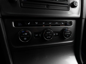 Хетчбэк Volkswagen Golf 2013 года, 1199000 рублей, Тюмень