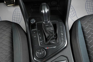 Внедорожник Volkswagen Tiguan 2019 года, 2249000 рублей, Тюмень