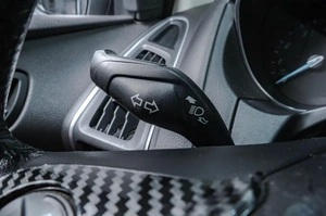 Хетчбэк Ford Focus 2013 года, 809000 рублей, Челябинск
