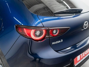 Хетчбэк Mazda 3 2022 года, 1750000 рублей, Красноярск