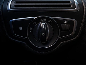 Седан Mercedes-benz C-класс 2018 года, 3023000 рублей, Краснодар