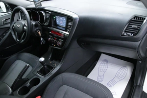 Седан Kia Optima 2013 года, 998000 рублей, Солонцы