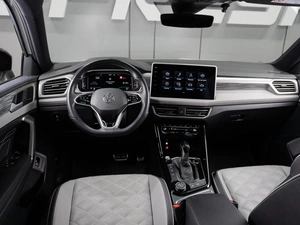 Внедорожник Volkswagen Tayron X 2023 года, 4200000 рублей, Тюмень