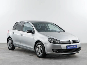 Хетчбэк Volkswagen Golf 2012 года, 998999 рублей, Москва