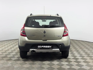 Хетчбэк Renault Sandero Stepway 2012 года, 635000 рублей, Казань