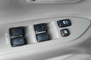 Внедорожник Toyota Land Cruiser 2007 года, 2299000 рублей, Тюмень