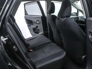 Хетчбэк Toyota Ractis 2011 года, 790000 рублей, Красноярск