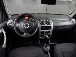 Хетчбэк Renault Sandero Stepway 2012 года, 650000 рублей, Тюмень