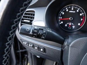 Седан Kia Rio 2019 года, 1497600 рублей, Ставрополь