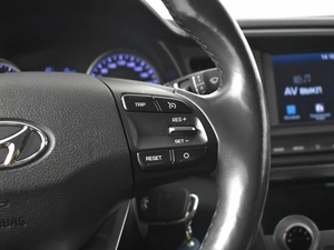 Седан Hyundai Elantra 2019 года, 1648100 рублей, Казань