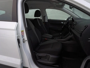 Внедорожник Skoda Karoq 2021 года, 2399000 рублей, Тверь