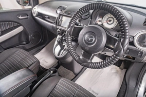 Хетчбэк Mazda Demio 2009 года, 629000 рублей, Томск