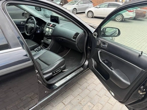 Седан Honda Accord 2007 года, 890000 рублей, Красноярск
