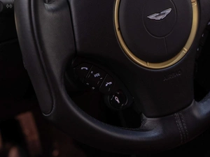 Кабриолет Aston Martin Vanquish 2019 года, 80900000 рублей, Москва