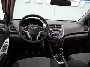 Хетчбэк Hyundai Solaris 2013 года, 799000 рублей, Большой Сочи