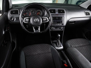 Седан Volkswagen Polo 2019 года, 1184000 рублей, Воронеж