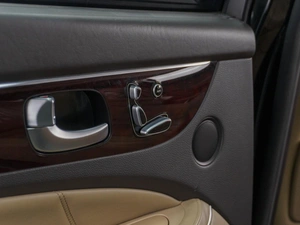 Седан Hyundai Equus 2011 года, 1699000 рублей, Сургут