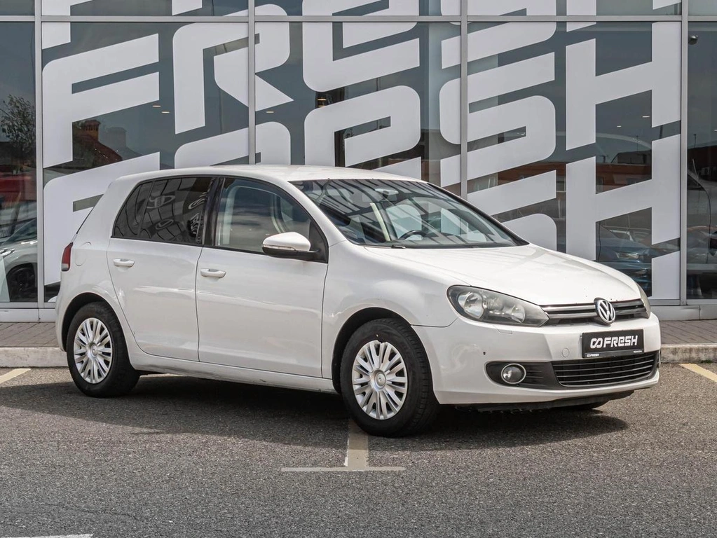 Хетчбэк Volkswagen Golf 2011 года, 765000 рублей, Краснодар