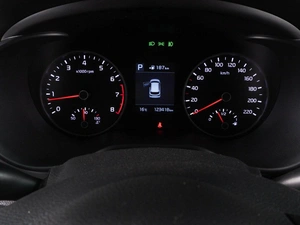 Хетчбэк Kia Rio X-Line 2018 года, 1549000 рублей, Минеральные Воды