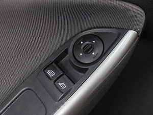 Хетчбэк Ford Focus 2012 года, 830000 рублей, Омск