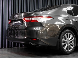 Седан Toyota Camry 2018 года, 2679000 рублей, Тюмень