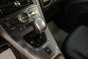 Хетчбэк Toyota Auris 2008 года, 719000 рублей, Челябинск