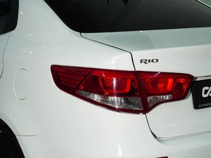 Седан Kia Rio 2016 года, 998000 рублей, Тверь