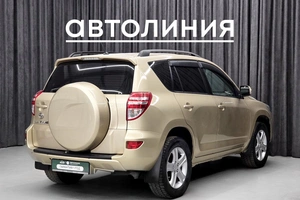 Внедорожник Toyota RAV4 2010 года, 1260000 рублей, Красноярск