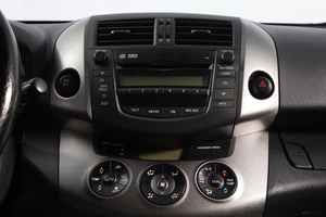Внедорожник Toyota RAV4 2010 года, 1289000 рублей, Новосибирск