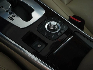 Седан Renault Latitude 2010 года, 899050 рублей, Москва