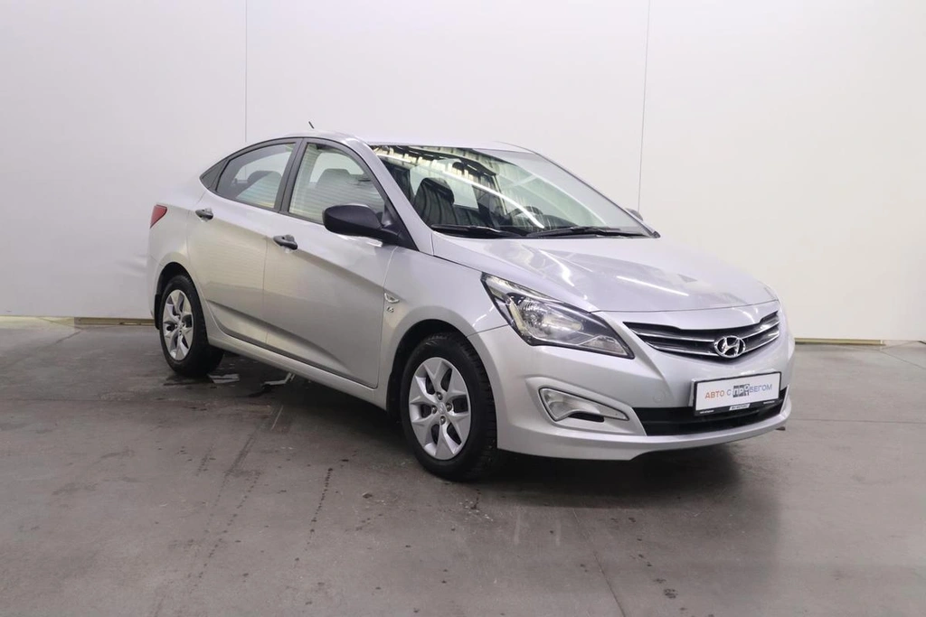 Седан Hyundai Solaris 2015 года, 1080000 рублей, Брянск