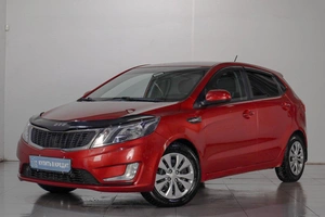 Хетчбэк Kia Rio 2013 года, 749000 рублей, Челябинск