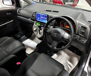 Минивэн Toyota Wish 2008 года, 997000 рублей, Красноярск