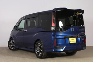 Минивэн Honda Stepwgn Spada 2015 года, 1899000 рублей, Новосибирск