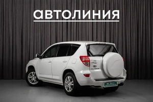 Внедорожник Toyota RAV4 2012 года, 1470000 рублей, Красноярск