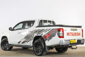 Пикап Mitsubishi L200 2022 года, 2499000 рублей, Тюмень