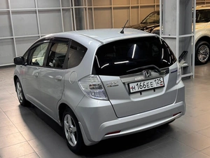 Хетчбэк Honda Fit 2011 года, 697000 рублей, Красноярск
