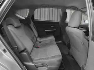 Универсал Toyota Prius Alpha 2011 года, 1100000 рублей, Красноярск