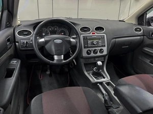 Хетчбэк Ford Focus 2006 года, 453000 рублей, Ростов-на-Дону