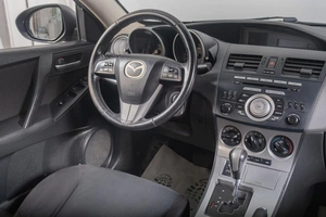 Седан Mazda 3 2011 года, 989000 рублей, Томск
