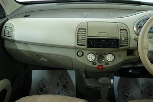 Хетчбэк Nissan March 2002 года, 199000 рублей, Омск