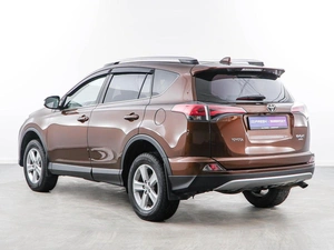 Внедорожник Toyota RAV4 2017 года, 2549050 рублей, Москва
